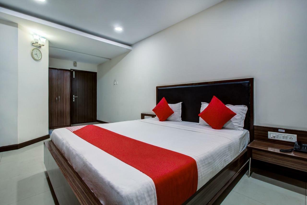 Oyo 3575 The Wave International Jamshedpur Exterior photo